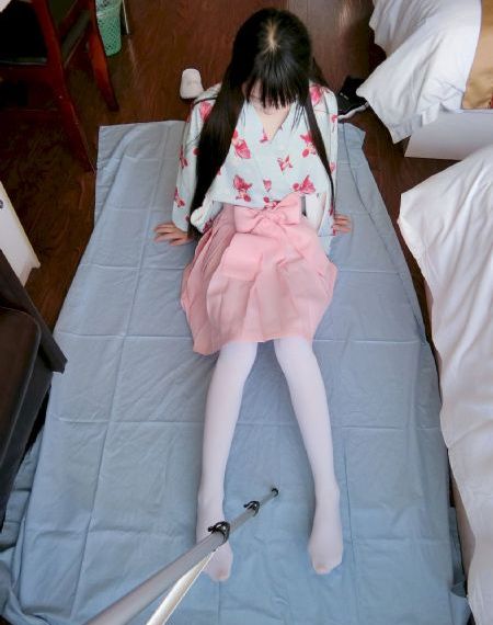 《黑皮辣妹》