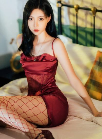 张开腿被九个男人调教h视频