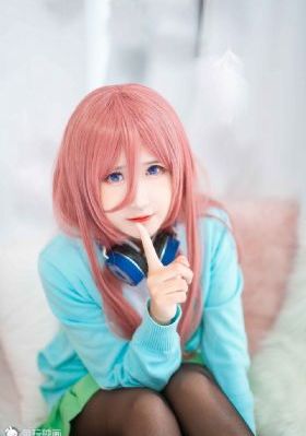 秋霞乱理