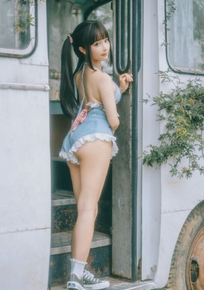 韩国电影霜花店