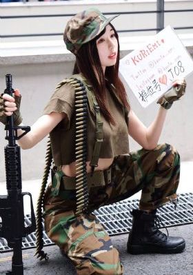 我和邻居夫妇玩3p