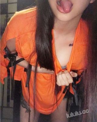 大胸女友hd在线播放